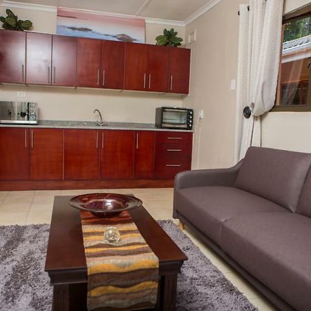 Dyna Guest House Durban Exterior foto